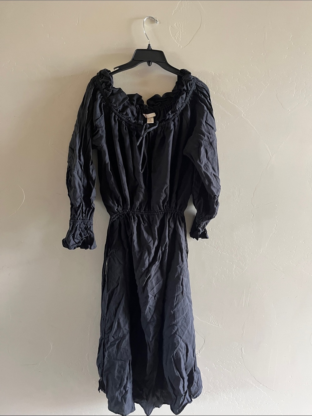 H&M Black Long-Sleeve Ruffle-Neck Midi Dress